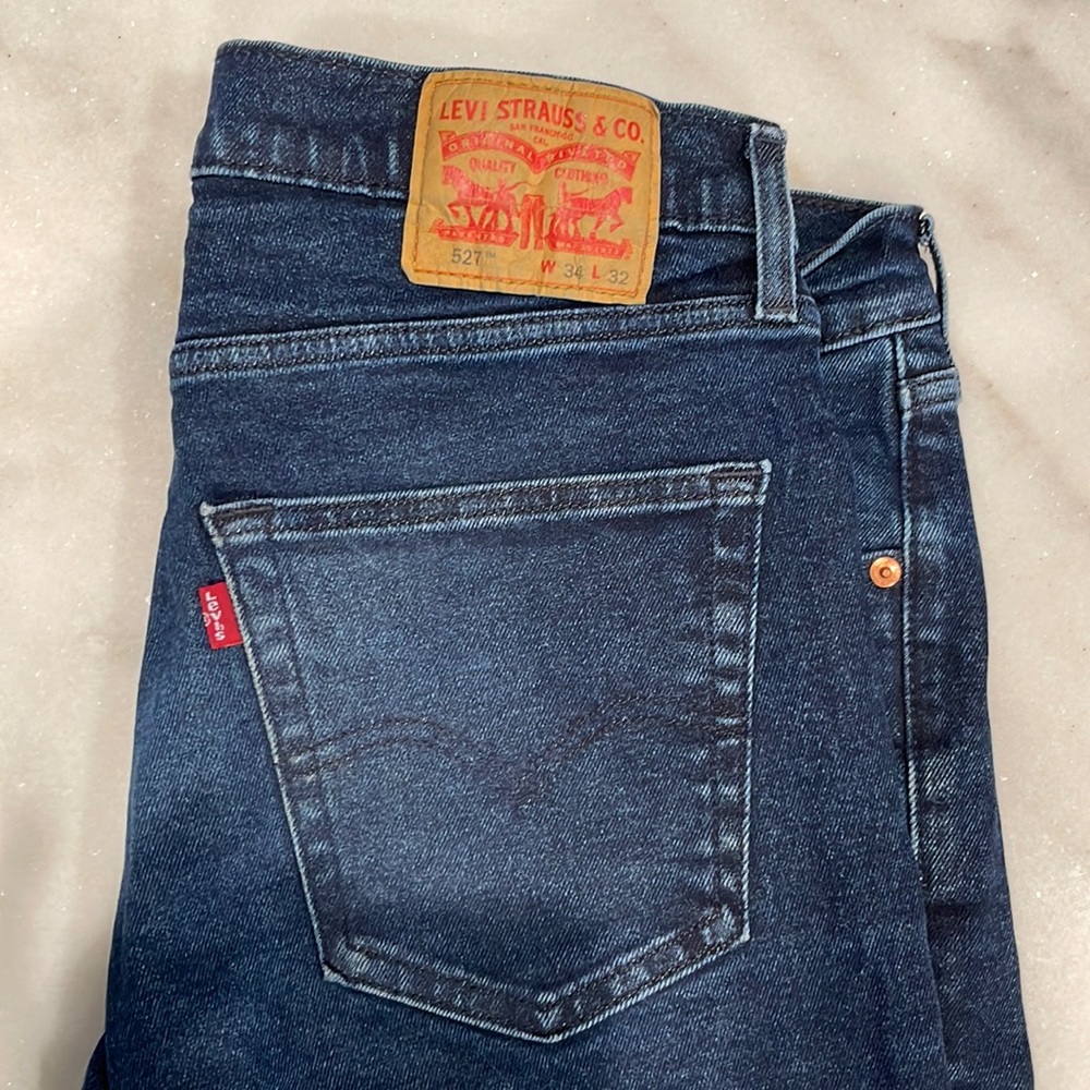 Men’s Levi 527 jeans stretch size 34x32 in Excellent condition